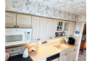 1350  River Reach Dr   517, Fort Lauderdale, FL 33315 Sold 11/01/23