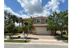 1070 SW 191st Ln, Pembroke Pines, FL 33029 Sold 06/20/23