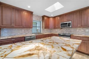 7667 E Country Club Blvd, Boca Raton, FL 33487 Sold 08/08/23