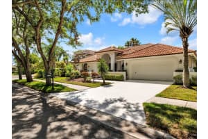 837  Hampton Ct Weston, FL 33326 Sold 06/12/23