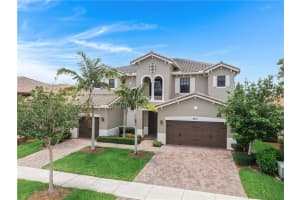 8971  Lakeview Pl, Parkland, FL 33076 Sold 07/19/23