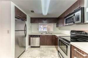 789 Nw 91st Ter   - Plantation, FL 33324 Sold 07/07/23