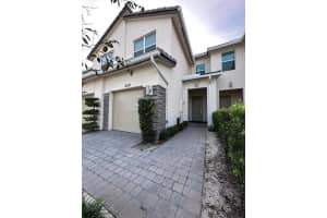 4319  Lago Dr, Deerfield Beach, FL 33064 Sold 07/20/23