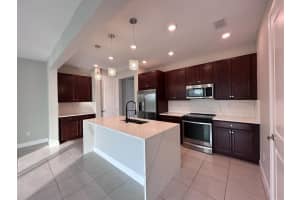 4319  Lago Dr, Deerfield Beach, FL 33064 Sold 07/20/23