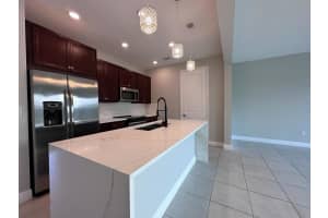 4319  Lago Dr, Deerfield Beach, FL 33064 Sold 07/20/23