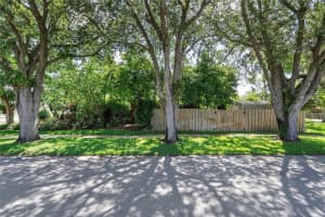 9472 Sw 52nd Ct Cooper City, FL 33328 Sold 07/06/23