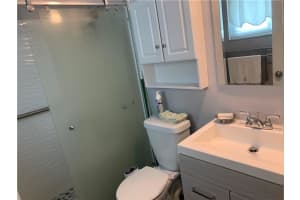 9208 NW 73rd St, Tamarac, FL 33321 Sold 08/01/23