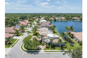 757 NW 100th Ter, Plantation, FL 33324 Sold 01/25/24