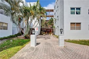 2860  Somerset Dr   410k Lauderdale Lakes, FL 33311 Sold 07/20/23