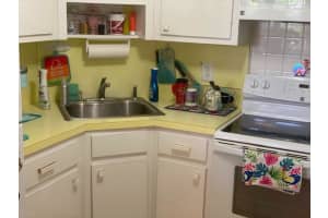 5208 NE 24th Ter   F-218, Fort Lauderdale, FL 33308 Sold 10/01/23