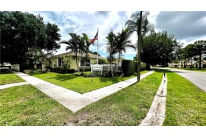 6221  Pond Tree Ct   6221, Greenacres, FL 33463 Sold 08/11/23