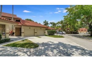 960 Nw 93rd Ave Plantation, FL 33324 Sold 06/30/23
