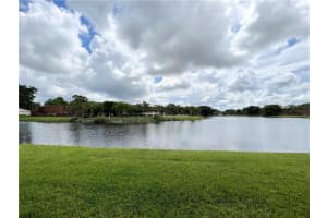842 SW 120th Way   842, Davie, FL 33325 Sold 10/06/23