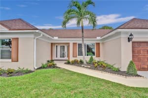 9511  Dunhill Dr, Miramar, FL 33025 Sold 07/19/23