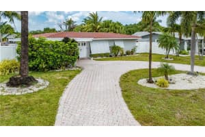 1941 NW 33rd Ct, Oakland Park, FL 33309 Sold 08/02/23