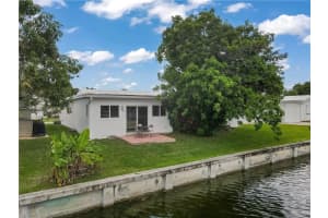 8403 Nw 59th Pl Tamarac, FL 33321 Sold 06/26/23