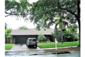 9101 NW 15th St, Plantation, FL 33322 Sold 08/22/23