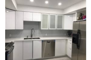 100  Bayview Dr   521, Sunny Isles Beach, FL 33160 Sold 08/24/23