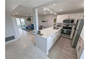 130 NE 26th Ave   403, Boynton Beach, FL 33435 Sold 08/11/23