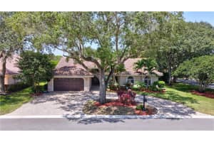 9645 NW 60th Dr, Parkland, FL 33076 Sold 07/17/23