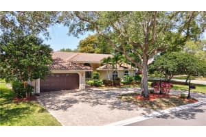 9645 NW 60th Dr, Parkland, FL 33076 Sold 07/17/23