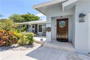 3203 NE 6th Dr, Boca Raton, FL 33431 Sold 12/29/23