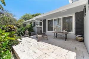 3203 NE 6th Dr, Boca Raton, FL 33431 Sold 12/29/23