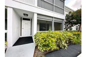 6395  Bay Club Dr   2, Fort Lauderdale, FL 33308 Sold 08/15/23