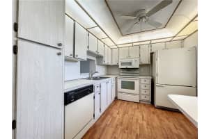 121 SE 3rd Ave   205, Dania Beach, FL 33004 Sold 10/06/23