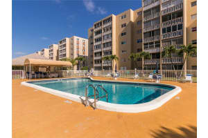 420 NE 12th Ave   306, Hallandale Beach, FL 33009 Sold 08/31/23