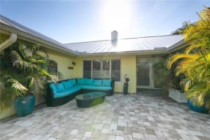 33 SW 14th Ave, Boca Raton, FL 33486 Sold 07/10/23