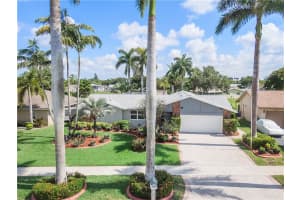 12861 Sw 11th Pl Davie, FL 33325 Sold 07/17/23