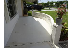 10217 NW 80th Ct, Tamarac, FL 33321 Sold 09/08/23