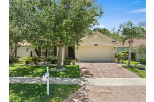 402 SW Lexington Ave, Vero Beach, FL 32962 Sold 10/31/23