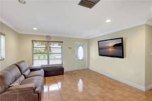 6109 Nw 73rd Ter Tamarac, FL 33321 Sold 07/06/23