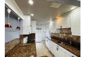 8106 Nw 105th Ave Tamarac, FL 33321 Sold 07/05/23