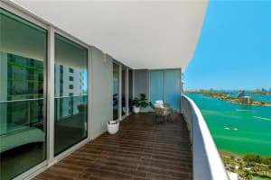 488 NE 18th St   2604, Miami, FL 33132 Sold 10/23/23
