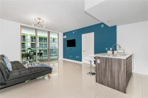 488 NE 18th St   2604, Miami, FL 33132 Sold 10/23/23