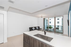 488 NE 18th St   2604, Miami, FL 33132 Sold 10/23/23