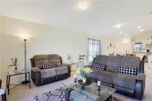 946  Bent Creek Dr, Fort Pierce, FL 34947 Sold 07/14/23