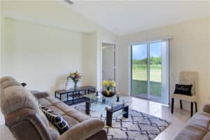 946  Bent Creek Dr, Fort Pierce, FL 34947 Sold 07/14/23