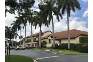 5904 S End Lake Dr   202, Boynton Beach, FL 33437 Sold 12/01/23