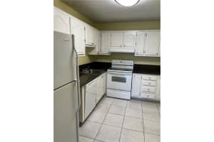 380 E Laurel Dr   7D, Margate, FL 33063 Sold 08/28/23