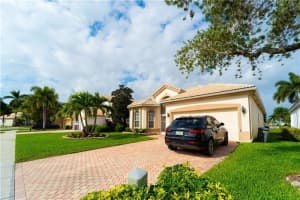 7611  Eagle Point Dr, Delray Beach, FL 33446 Sold 07/10/23