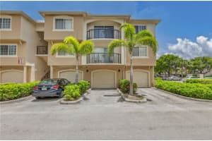 800  Crestwood Ct   820, Royal Palm Beach, FL 33411 Sold 06/15/23