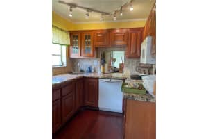 6050 NW 64th Ave   101, Tamarac, FL 33319 Sold 10/06/23