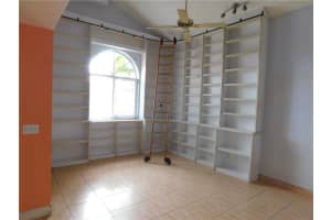 1085 SE 6th Ave, Dania Beach, FL 33004 Sold 08/11/23