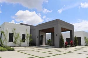 13221 SW 220th St, Miami, FL 33170 Sold 08/11/23