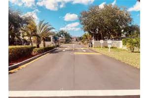 990 NE 212th Ter   1, Miami, FL 33179 Sold 08/14/23