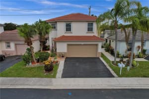 6756 NW 69th Ct, Tamarac, FL 33321 Sold 07/07/23